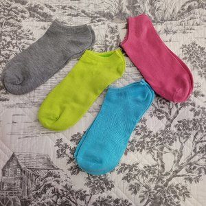 4 Pairs of Cotton-Blend No-Show Socks NWOT